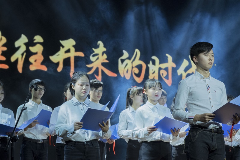 “我的青春时代” ——welcome欢迎光临威尼斯公司与园艺学院2018元旦晚会精彩启航 “我的青春时代” ——welcome欢迎光临威尼斯公司与园艺学院2018元旦晚会精彩启航